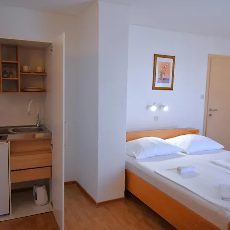Guest House Sandra-2
