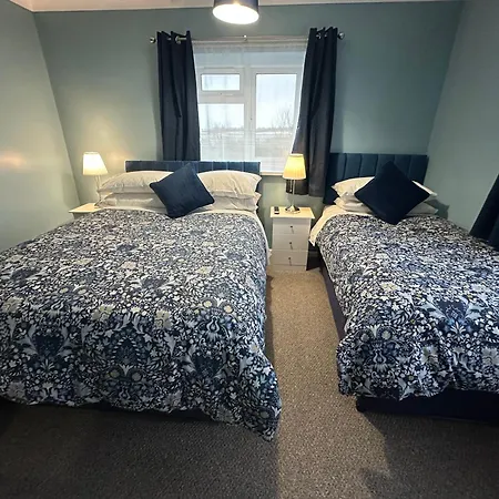 Lynn Hill Guest House-2