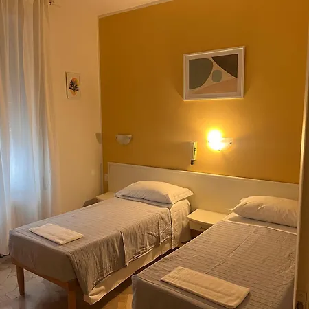 Hostal Parini-3