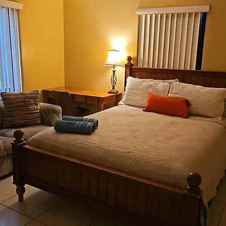 Royal Poinciana Stay-2