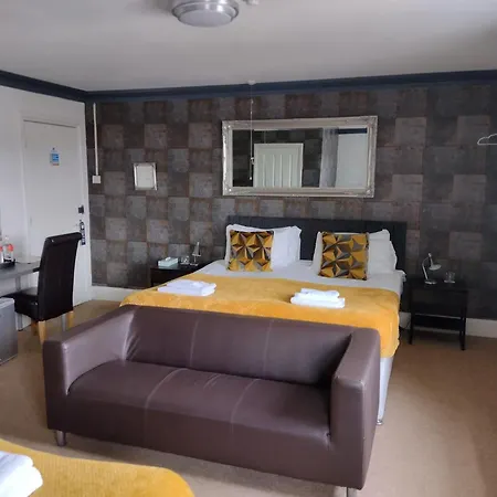 The Crown Inn - Rooms-3