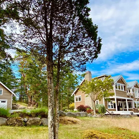 Madrona Suite-3