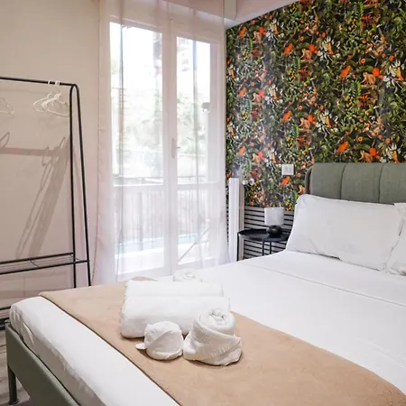 Flower Rooms-2