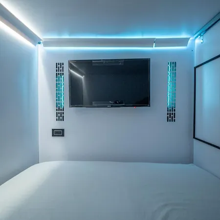 Hotel Hostal Capsulas 24 Horas-3