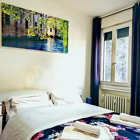 Goldmine Guest House 2-3