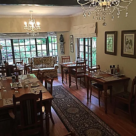 Warrens Guest House-3