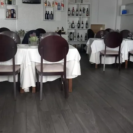 Hostal Las Cadenas-3