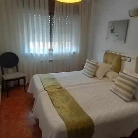 Hostal Las Cadenas-2