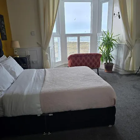 Bluebells Guest House-3