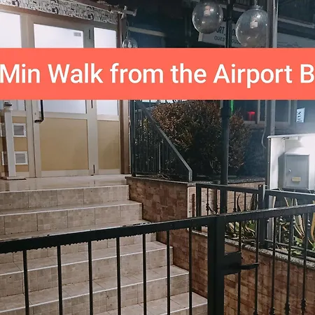 Airport Boulevard Guesthouse-3