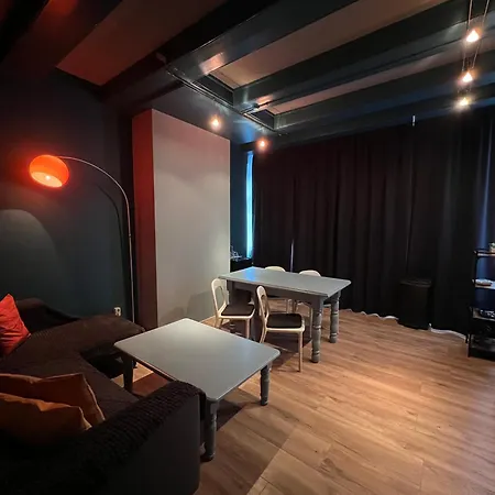 Nes B&B-3