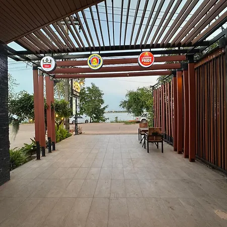 Bed Loft Cafe-3