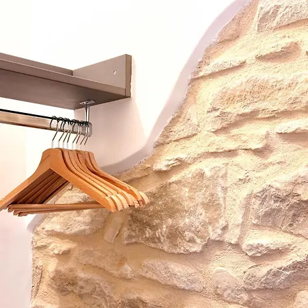 Ad Maiora - Design Rooms-3