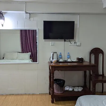 Empire House, Phnom Penh-2