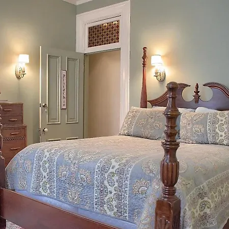 Shamokin Bed And Breakfast-3