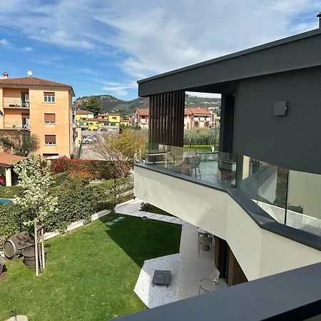 Villa San Zeno Rooms-3