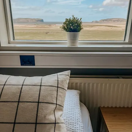 Guesthouse Reynir-2