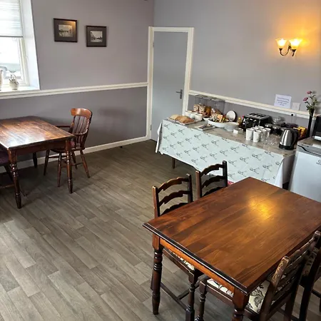 Fife Arms Guest House-2