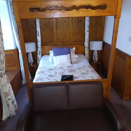 Virginia Cottage Guest House-3