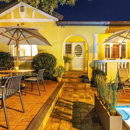 Tom'S Guest House-3