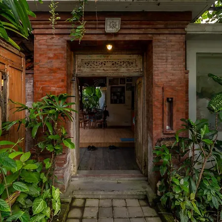 Kamisama Homestay By Bukit Vista-2