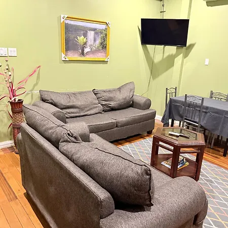Hollywood Guesthouse-2