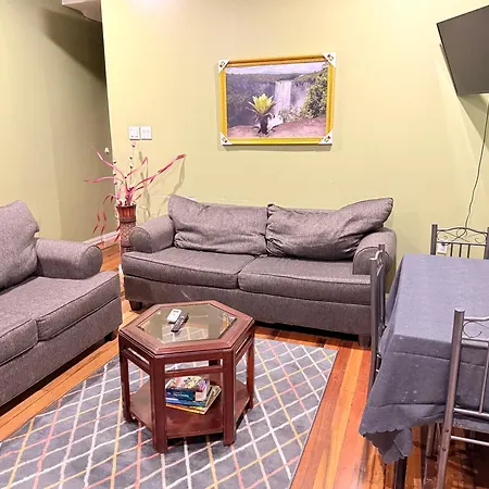 Hollywood Guesthouse-3