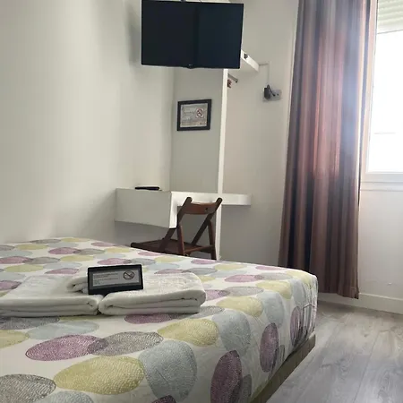 Hostal Abril Madrid-2