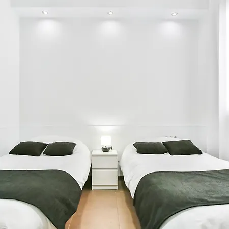 Laramond Barcelona Rooms-2