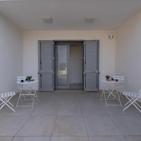 Smilax - Hydruntum Holiday Rooms-2