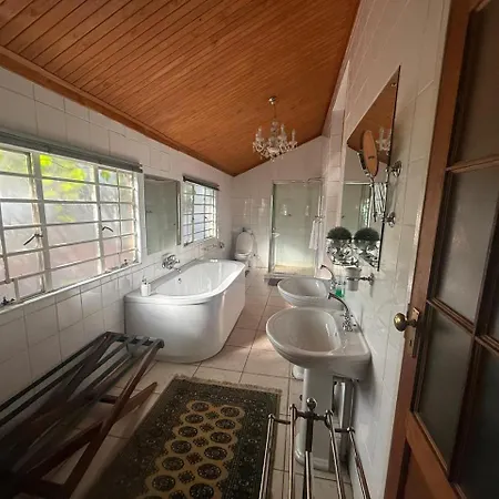 Tucker House B&B-2