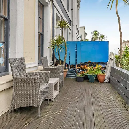 Summerlands Guest House-2