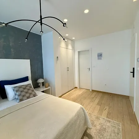 Luxury Rooms Skyfall-3