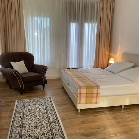 Pension zum Landhaus-2