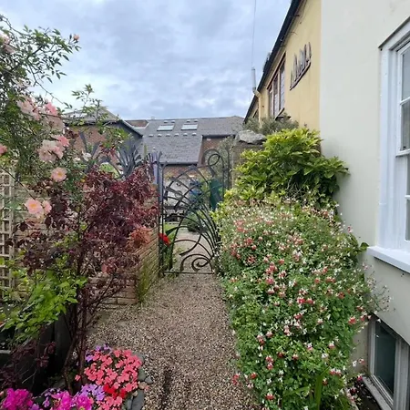 The Secret Garden Rooms-2