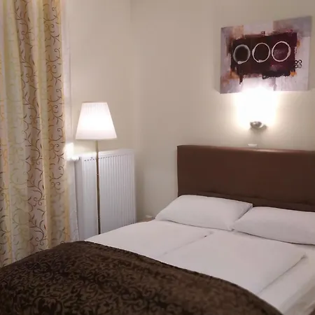 Pension Am Dom-2