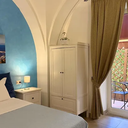 Chiaia Suites-3
