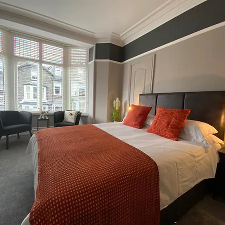 3 Cambridge Villas-3