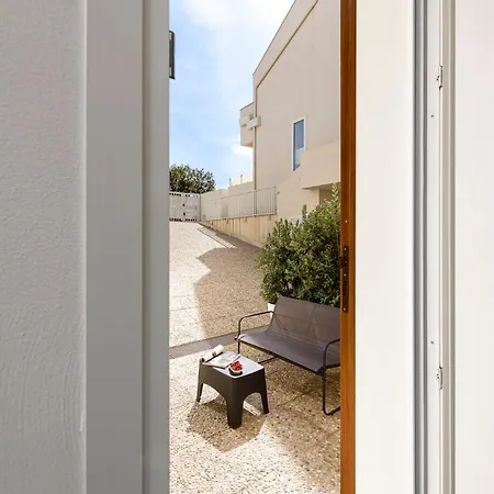 Le Maree Comfort Rooms-3