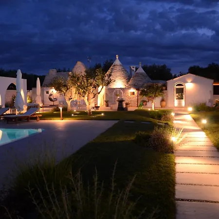 Trulli di V E N E R E-3