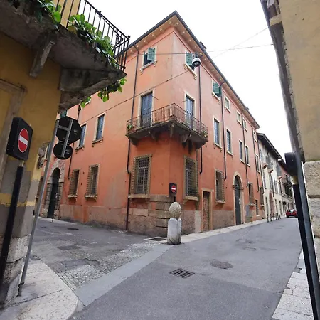 La Pigna Suites-3