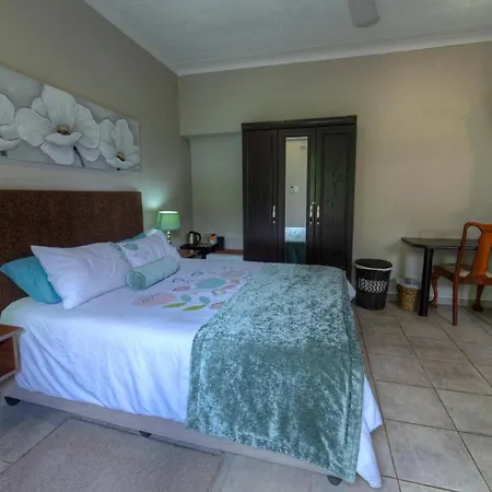 Khoi-Khoi Guesthouse-2