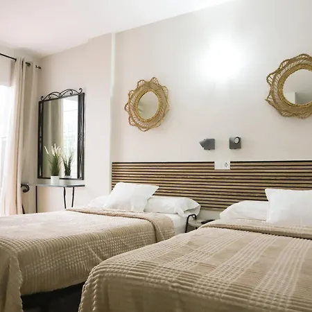 Hostal Cuevas-2