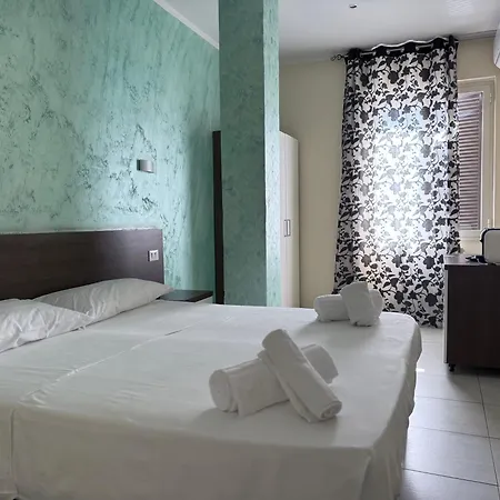 Tiburtina Hotel Holiday-3