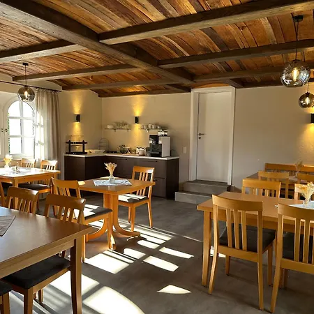 Weingut u. Gästehaus Vogt-Fehlinger-2