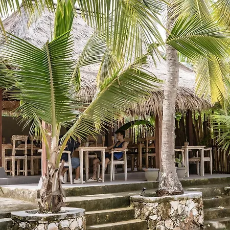 Golden Garuda Cottages At Diamond Beach Hills-2