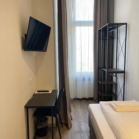 Motel Blue - Minimalist Boutique Hotel-2