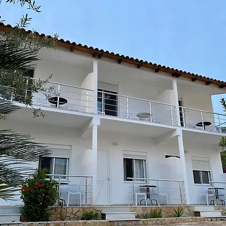 Guest House Plazhi Dhermi-2