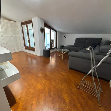 Margine Rosso Suite-2