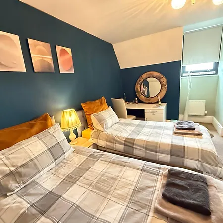 Upton Country Park Guest House-3